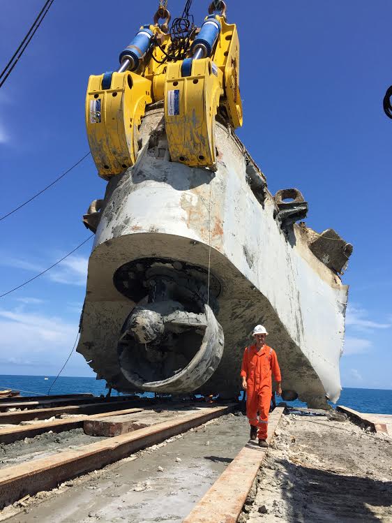 Photos Ardent Completes Biggest Salvage of 2016